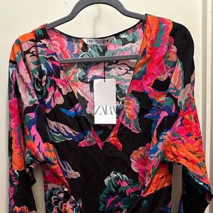 NWT ZARA floral minidress with tie belt size Large